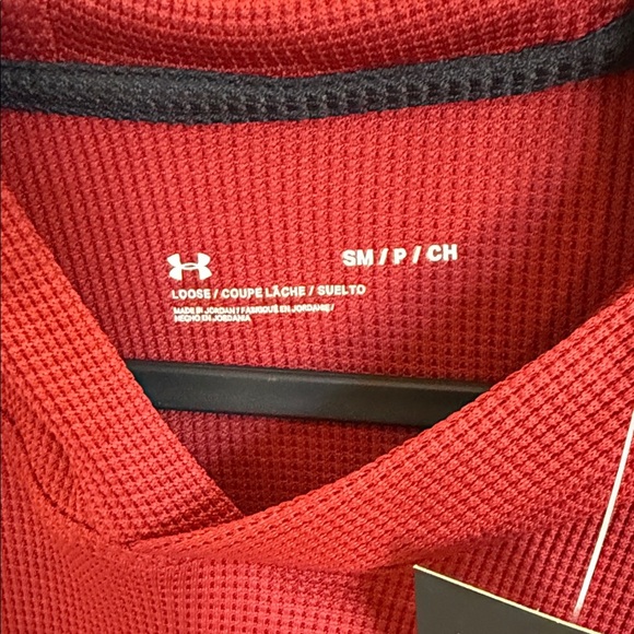 Under Armour Burgundy Pullover - Picture 3 of 4